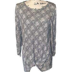 Como‎ Blu black, white & gray long sleeve front gathered blouse medium